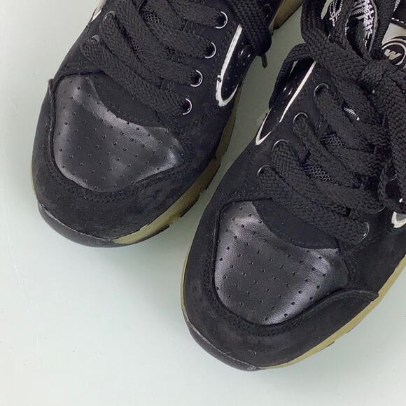 Wheely’s Heelys lighted sneakers with wheels roller skates shoes kids size 6 EUC - Picture 11 of 16